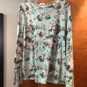 Mint bell sleeve floral top